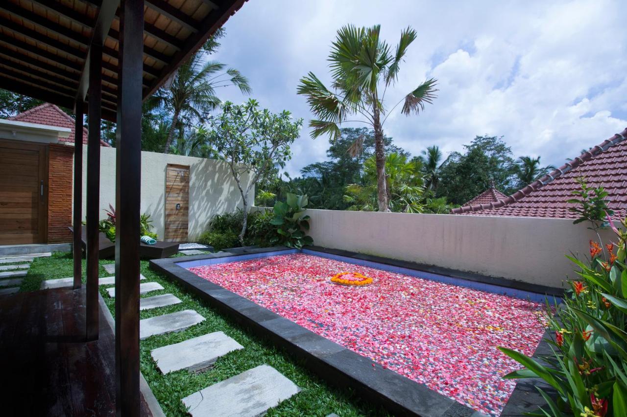 Vrindavan Ubud Villa Tegallalang  Luaran gambar